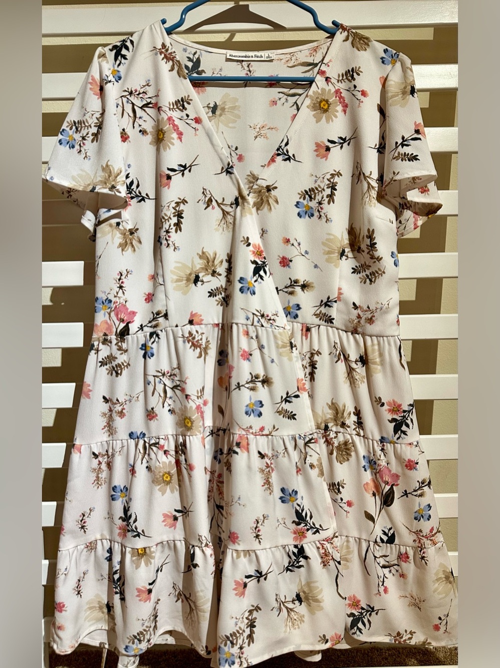 Abercrombie & Fitch Women's L Floral Tiered Dress